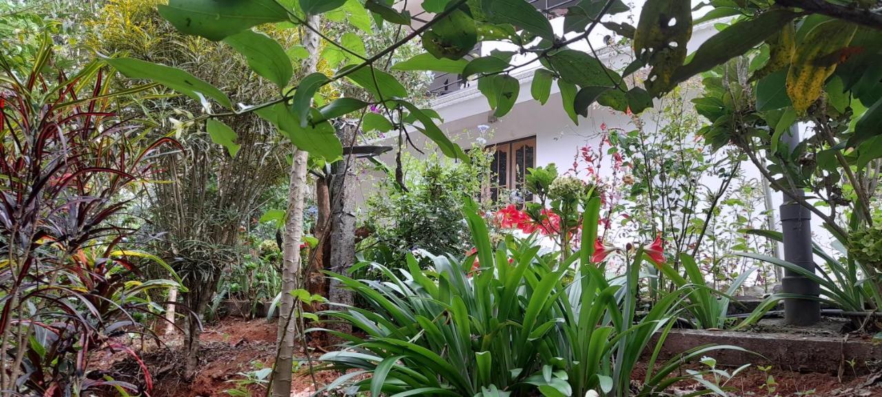 Le Farmhouse Munnar Anachal Kültér fotó